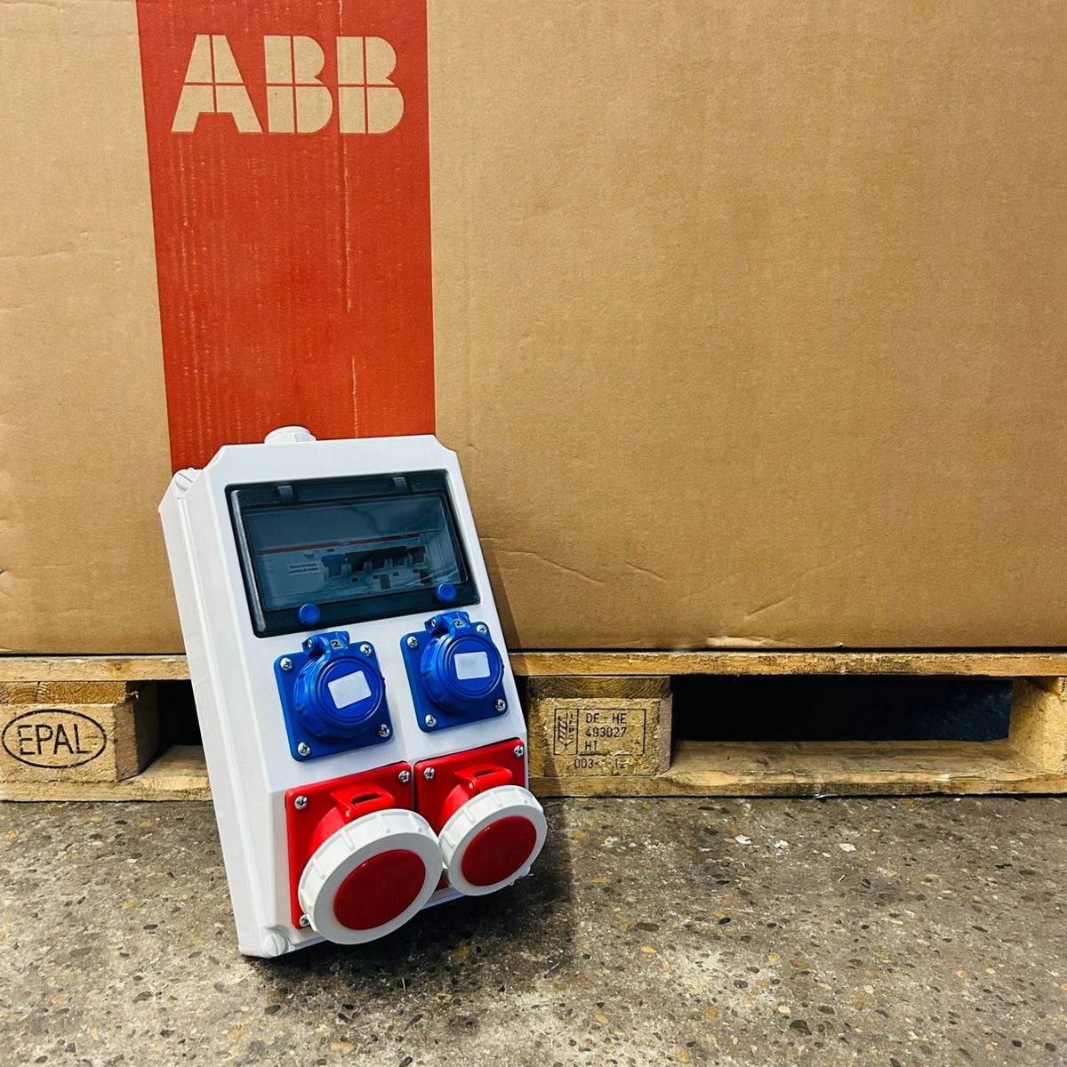 SANOS IP67 Wandverteiler ABB/PCE - 1x CEE 32A 1x CEE 16A und 2x Schukodose mit FI | SAN035