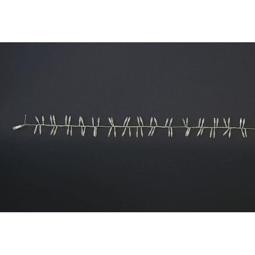 MK Illumination Magic String Lite® QF+ – LED-Lichtbündel-Kette 1,25 / 2,5 / 5 / 6 m – 5 m · 240 LED · Warmweiß · schwarzes Kabel (017-065) – Anwendung / Detail
